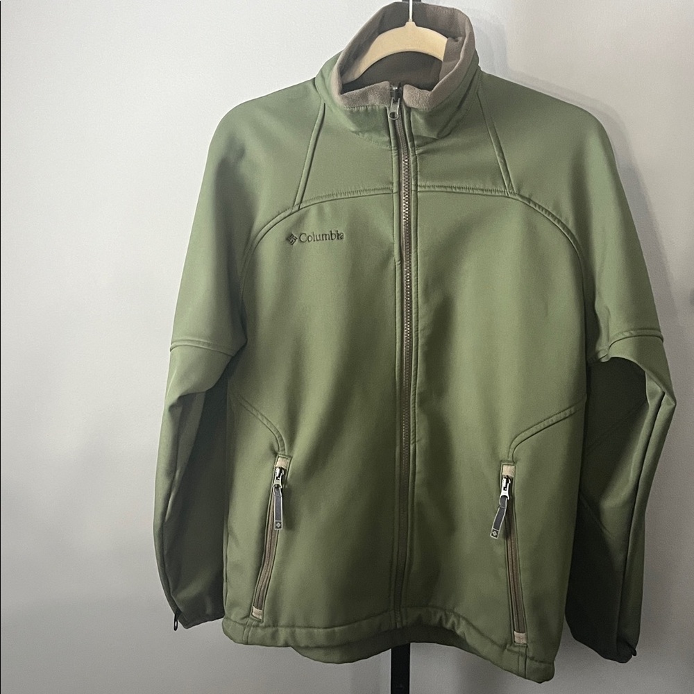 Columbia Men's Olive Performance Jacket Sz small men’s coat